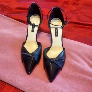 Nine West Black Pointed Toe Heels